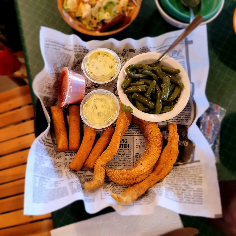 Lunch Catfish Basket