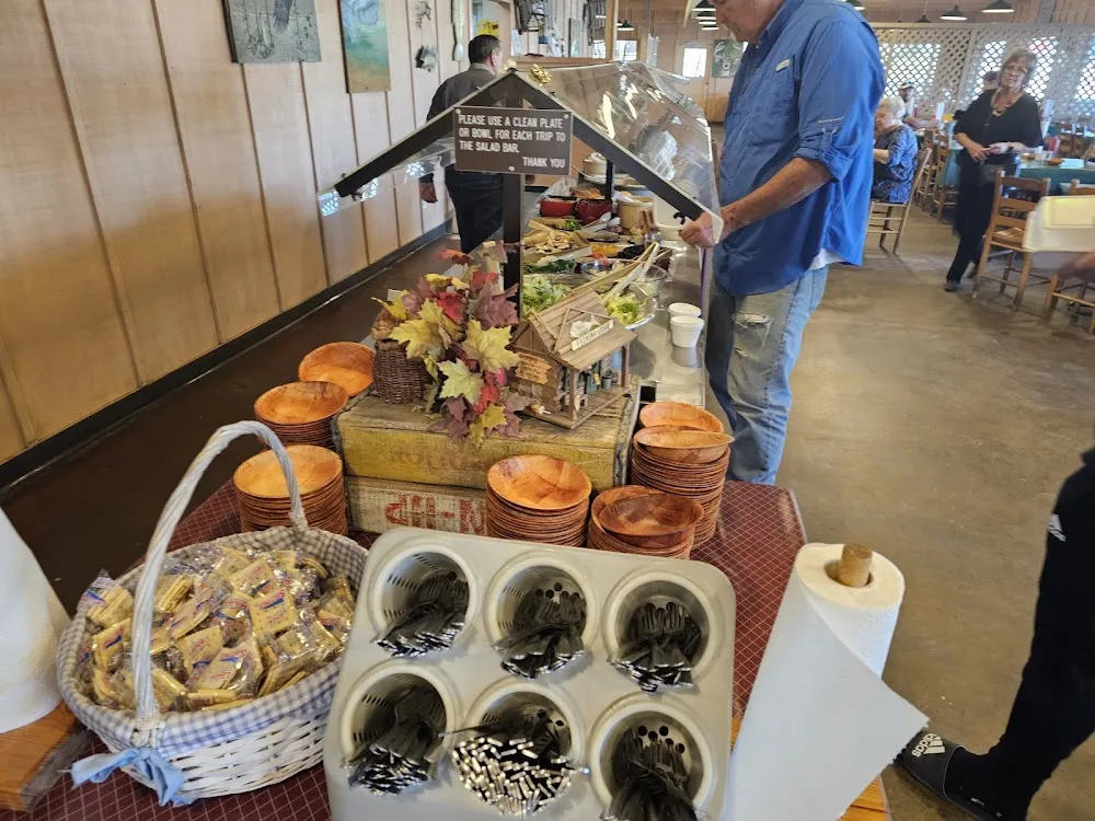 Salad Bar Fixin's Gravy Beans